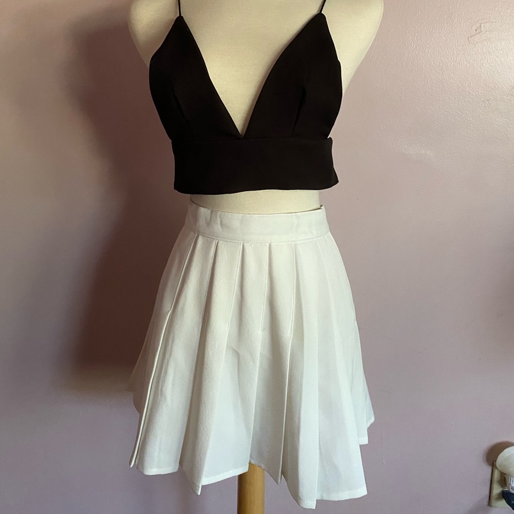 White pleated skirt